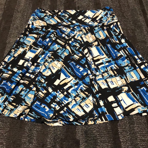 Skirt - Picture 2 of 3